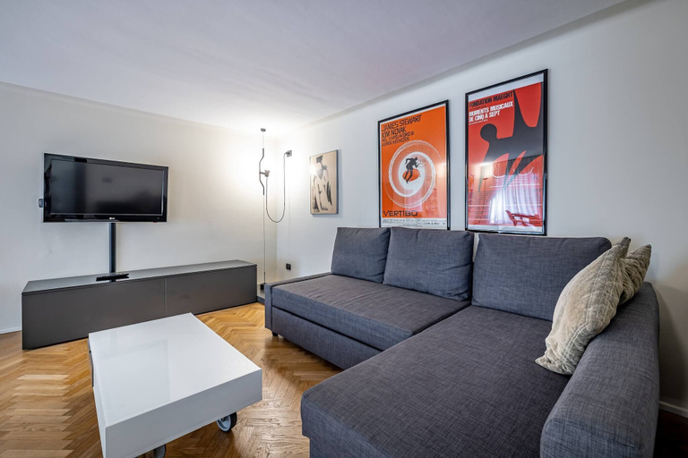 Living room 4, Cairoli, 72, Florence