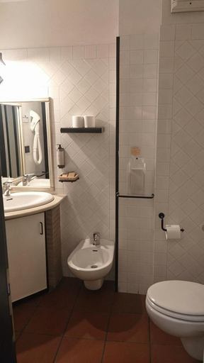 Bathroom, LH Hotel il Picchio, L'Aquila