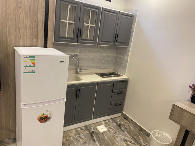Private kitchen 3, Studio Apartment in Al Hamdaniyah- J14, Jeddah