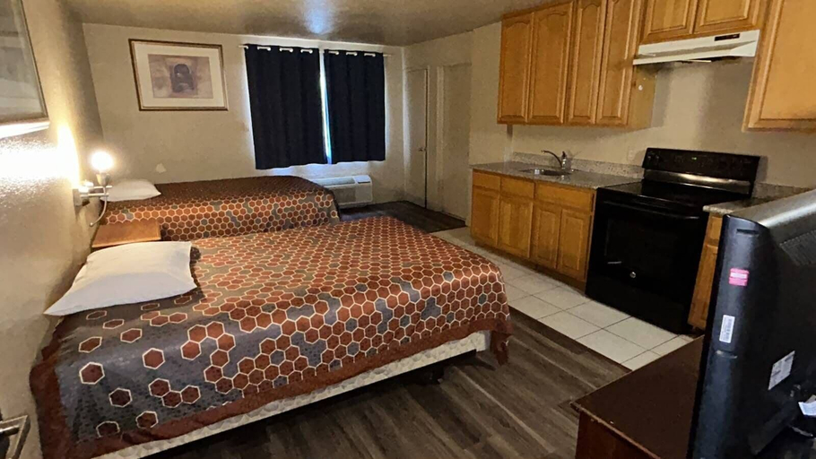 Room 5, Executive Lodge Inn Stockton CA, San Joaquin