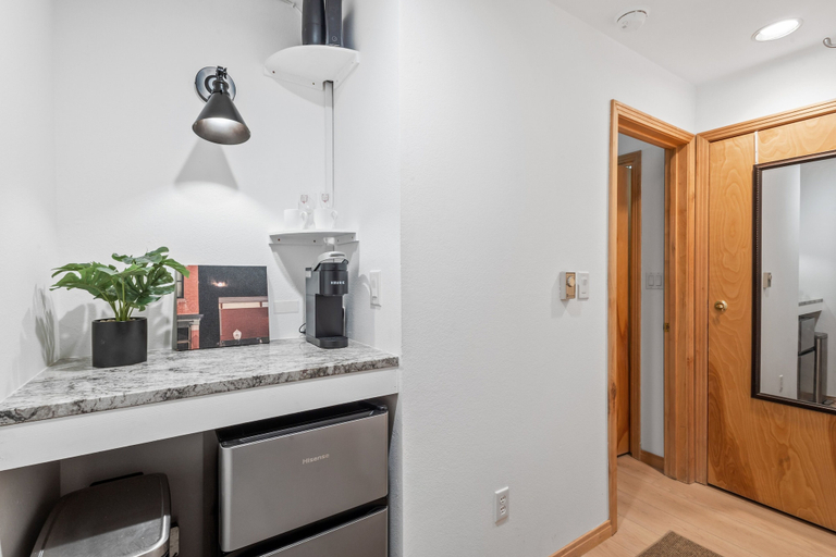 Interior 2, The Nook 1 Bedroom Studio, San Miguel