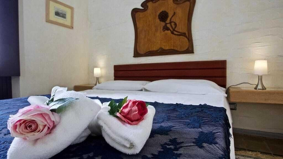 Room 5, Villa Borgo Musolino, Messina
