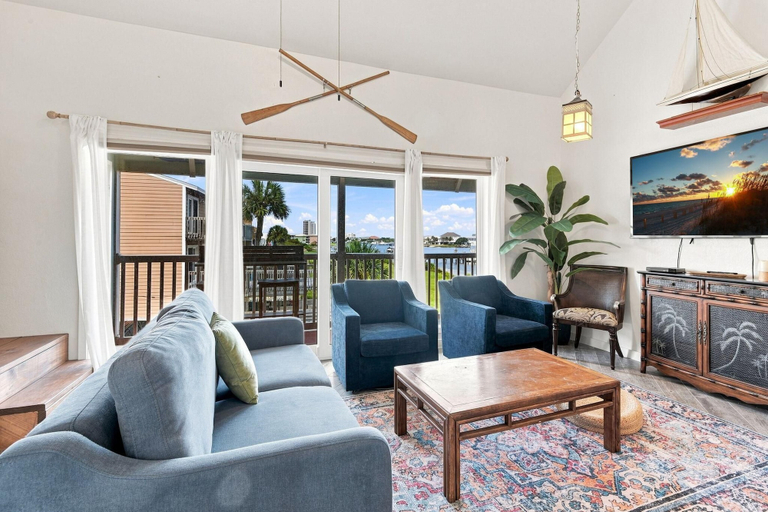 Living area 3, Sand Dollar W-210, Escambia
