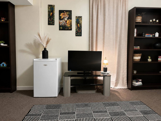 Room amenity, Room-cozy Basement Retreat in Bancroft, Hastings