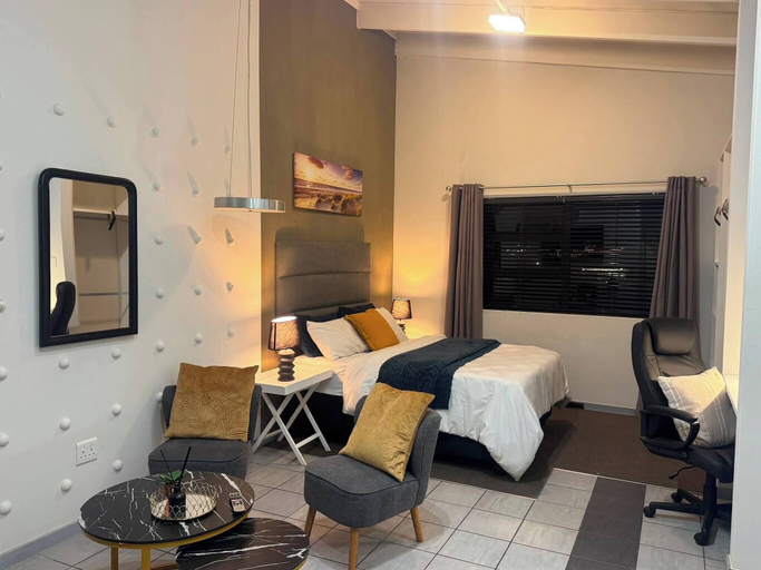 Room 5, Experience Elevated Living in Dainfern's Panorama Suite, City of Johannesburg