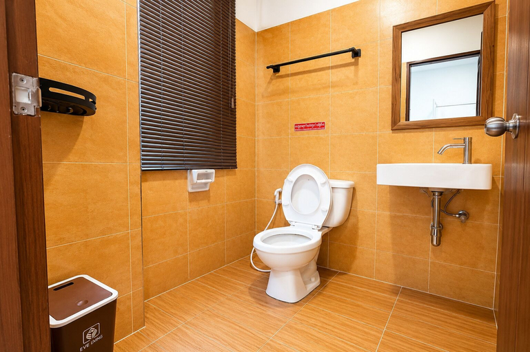 Bathroom 3, Three One Hotel, Ratchathewi