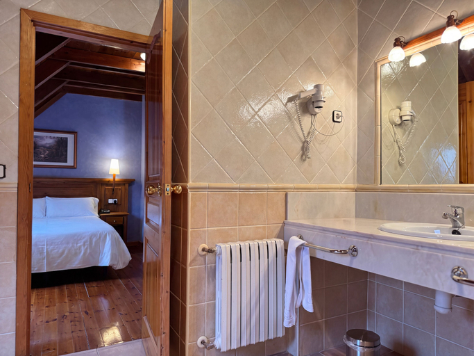 Bathroom 4, RVHotels Orri, Lleida