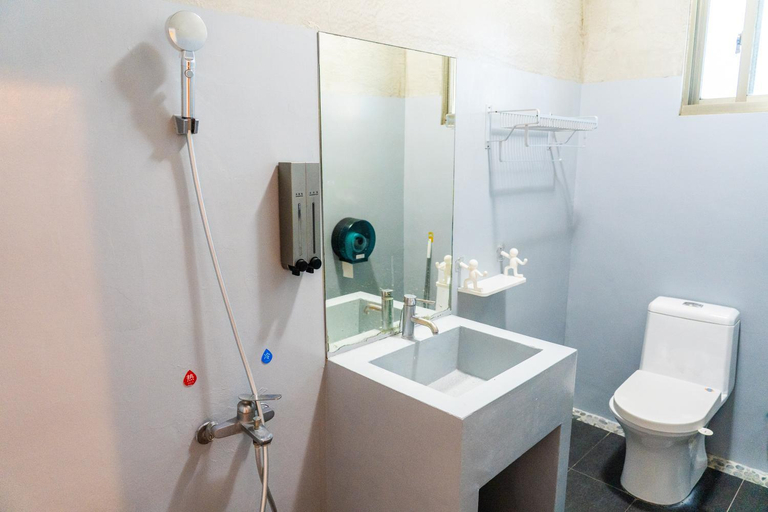Bathroom 2, 五十旅居, Pingtung