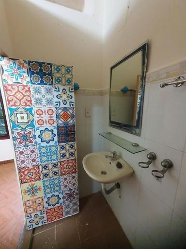 Bathroom 4, Sami Homestay, Da Nang