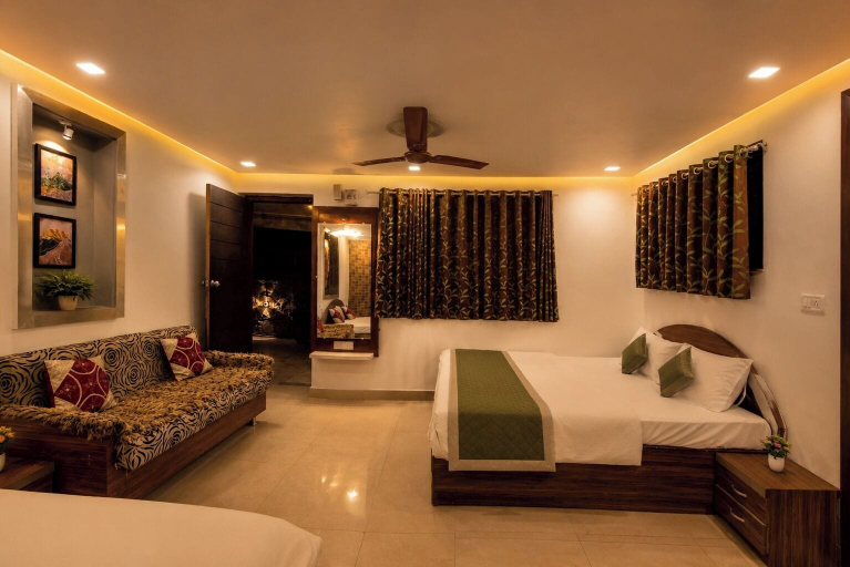 Room 5, The Peach Tree Stay, Sirohi