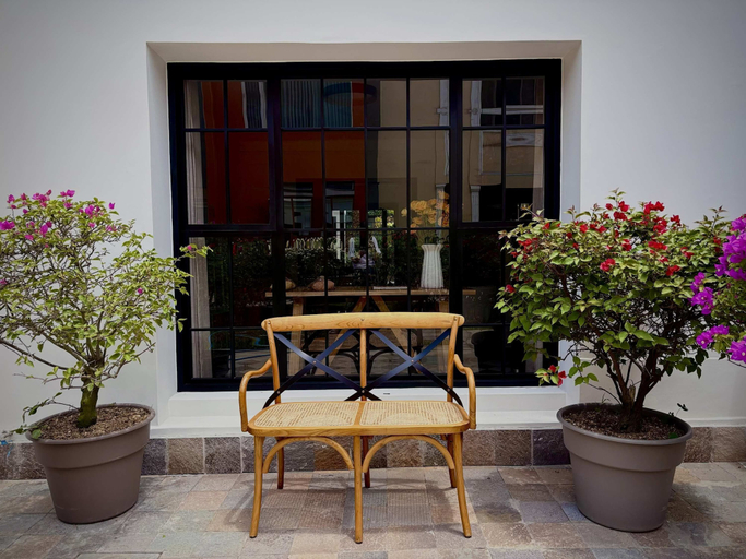 Room 2, w Elegant Room in Boutique House w Cozy Patio, Lima