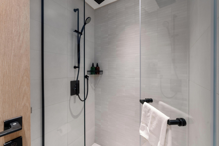Bathroom 4, bnbme - Marquise Square Tower - 2BR, Dubai
