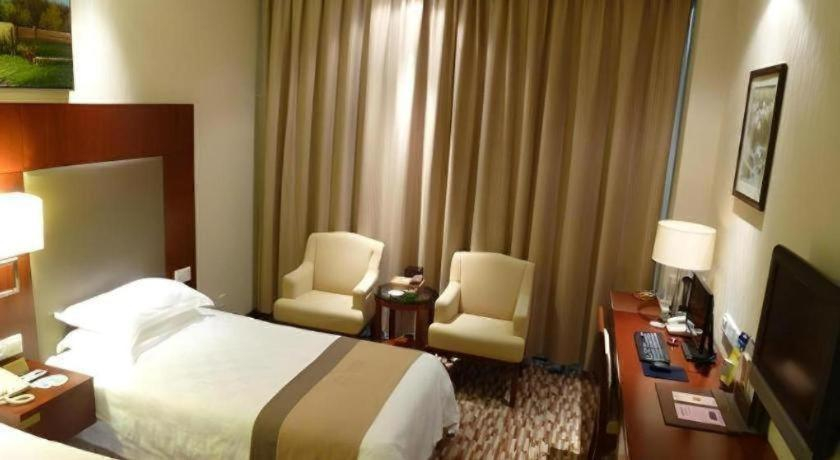 Bedroom 2, Xiamen Airlines Quanzhou Hotel, Quanzhou