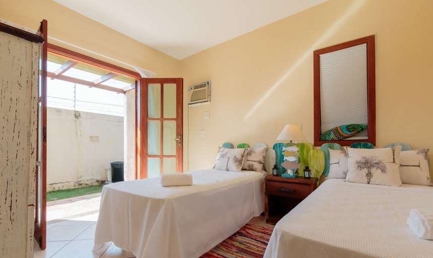 Room 5, Beautiful House With Pool & Barbecue Ura0015, Porto Seguro