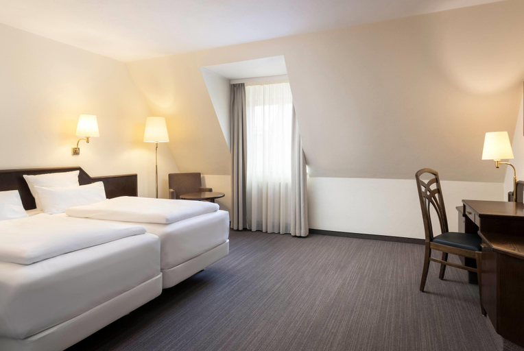 Bedroom 4, elaya hotel noerdlingen, Trademark by Wyndham, Donau-Ries