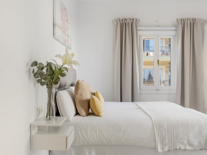 Room 3, 2 bdr ADM 9 105 in Puerto Ban s - Marbella, Málaga