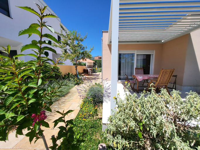 Exterior & Views 2, House Garden House, Kaštela