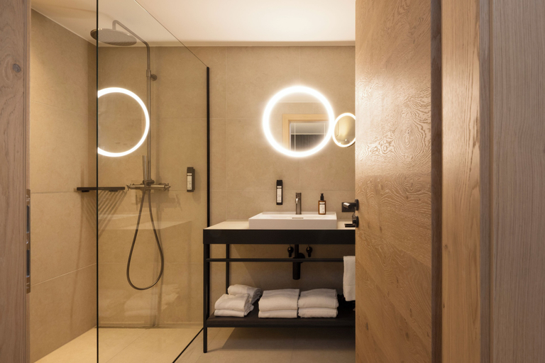 Bathroom 4, ELVA Premium Apartment Hotel, Innsbruck Land