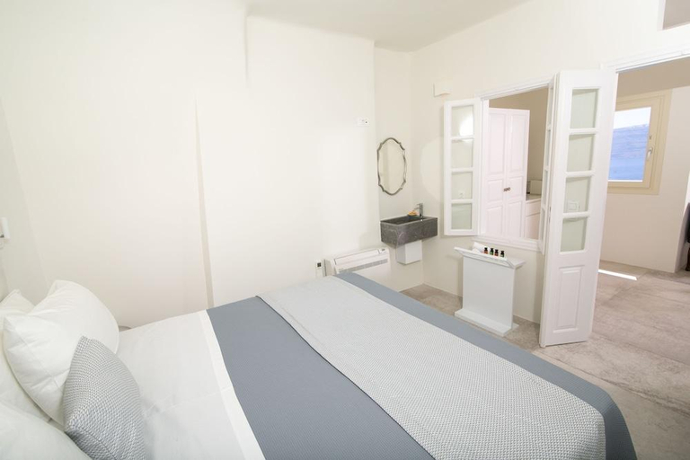 Bedroom 1, Aloia Villas, South Aegean