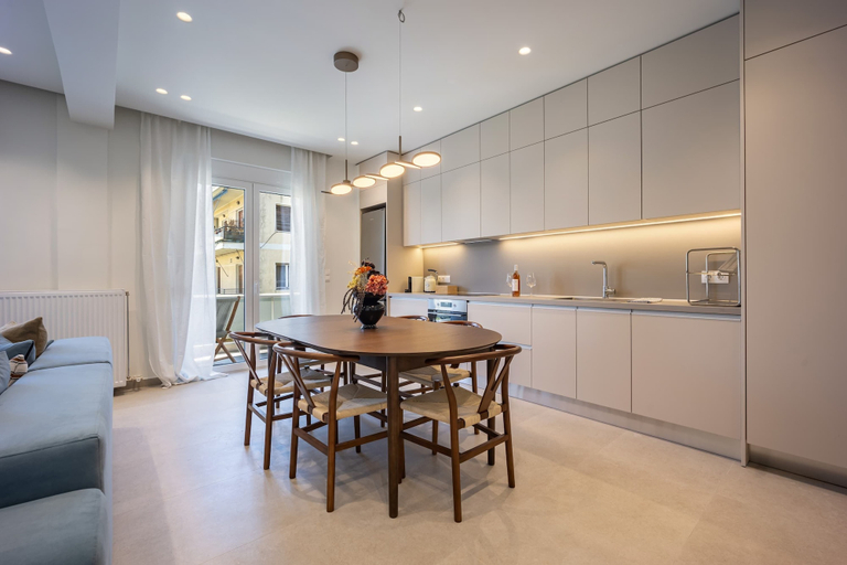 Dining 4, Elegant & Spacious 3BR l Balcony Pagrati, Attica