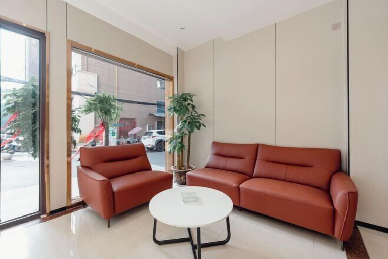Others 4, Xingelin Business Hotel, Huangshi