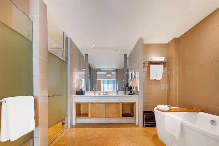 Bathroom 3, WorldHotel Grand Juna Wuxi, Wuxi