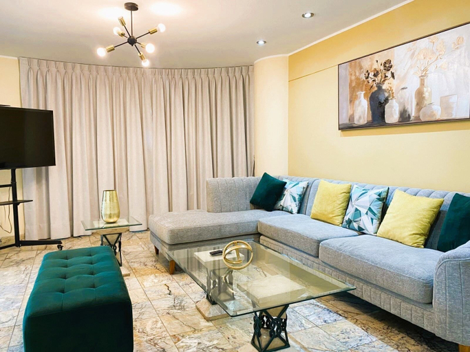 Living area 4, Confortable 2 BR departamento Miraflores, Lima