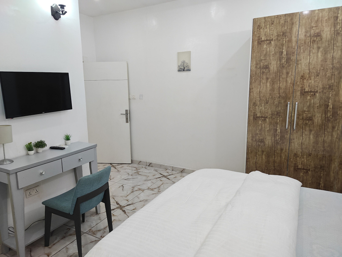 Room 4, Lux Shortlets Hotels in Lekki Phase 1, Eti-Osa