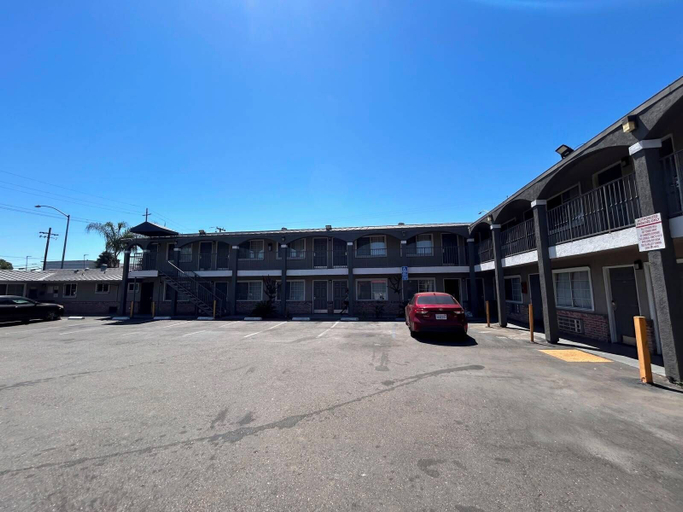 Exterior 4, Executive Lodge Inn Stockton CA, San Joaquin