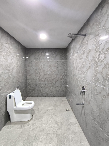 Bathroom 3, Raha Hotel, Udaipur