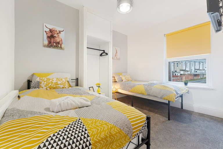 Room 5, Cosy 2BR Apartment Sleeps 4 by Stay With Us, Durham
