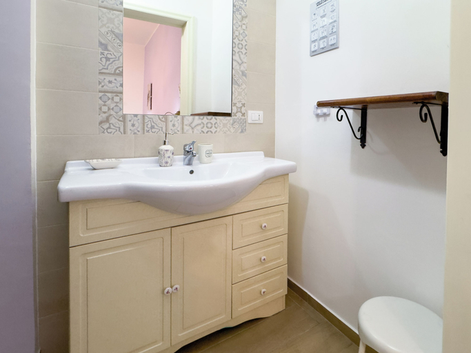 Bathroom 3, B&B Palmarì, Lecce