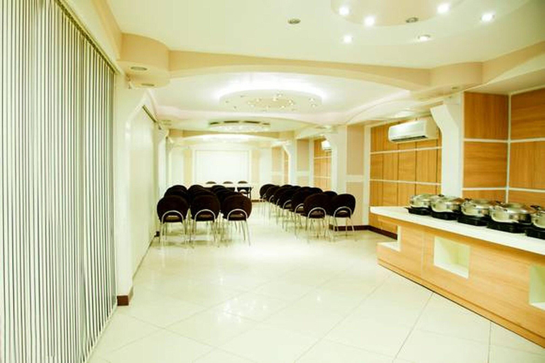 Food & Drinks 5, Hotel Sheela Towers, Sambalpur