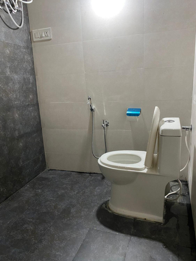 Bathroom 3, Golden rocks homestay, Bellary
