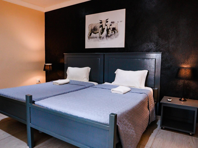 Room 5, Matsamo Lakeview Lodge, Ehlanzeni