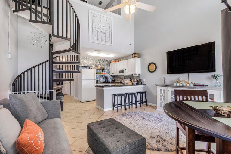 Living area 5, Grand Caribbean 423, Baldwin