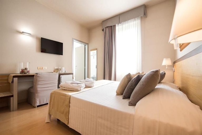 Bedroom 3, Hotel San Martino, Brescia