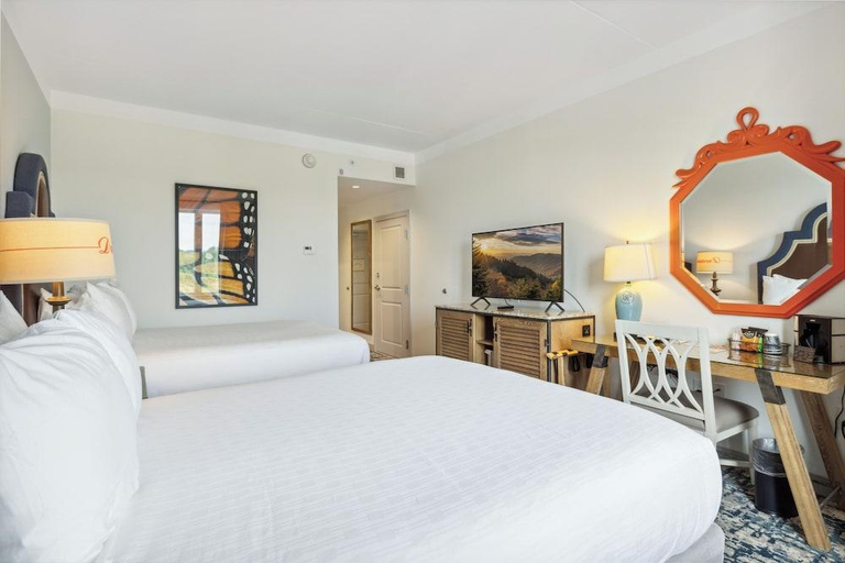 Bedroom 3, Dollywood's DreamMore Resort and Spa, Sevier