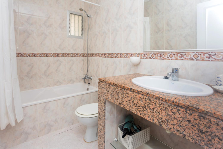 Bathroom 3, Apartamento Cala en Forcat 36, Baleares