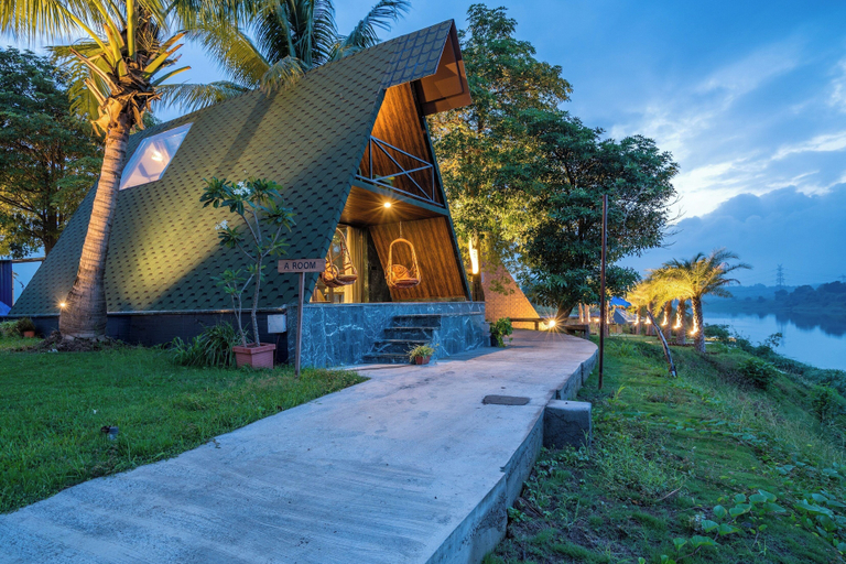 Property grounds, Anchaviyo Resort, Palghar
