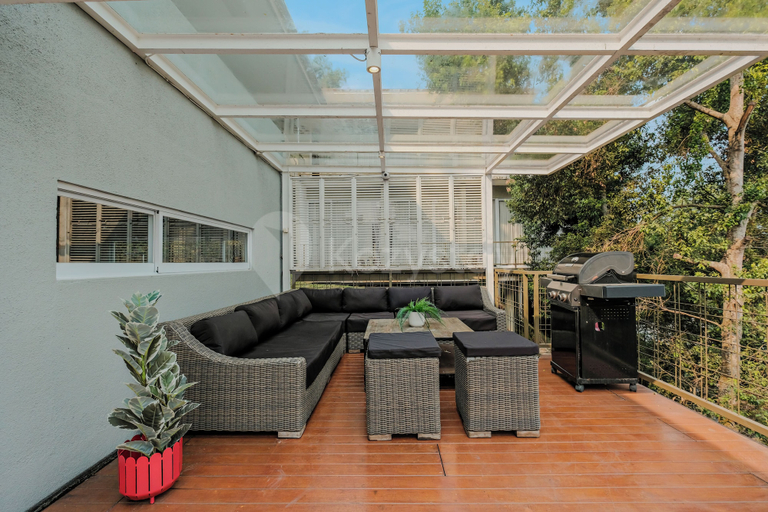 BBQ/picnic area 4, Lavender Villa by Kozystay - Bandung, Bandung