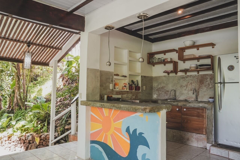 Private kitchen, Pura Vida Surfers, Puntarenas