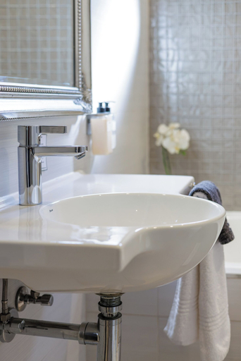 Bathroom 3, Avemore Mareba Court No 9, Cape Winelands