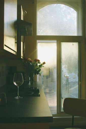 2, London Gem - Chic Apartment Retreat, London