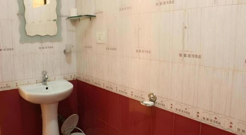 Bathroom 4, Hotel Colva Kinara, South Goa