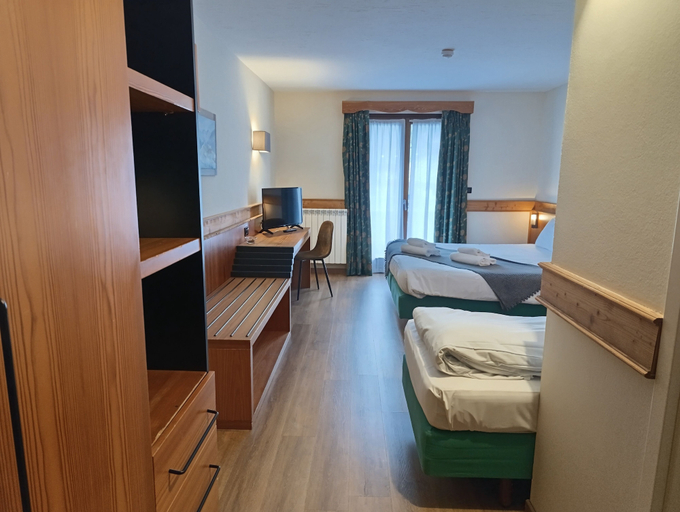 Bedroom 3, Hotel de Champoluc, Aosta