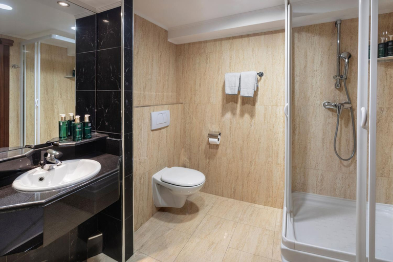 Bathroom 4, Melia White House Apartments, London
