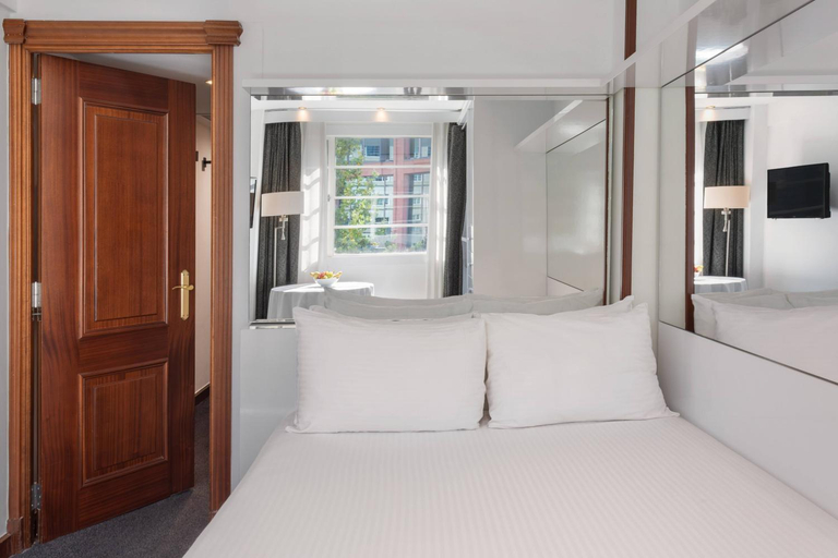Bedroom 2, Melia White House Apartments, London