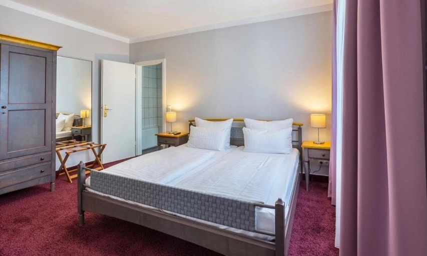 Bedroom 2, Hotel Annaberg, Bad Dürkheim