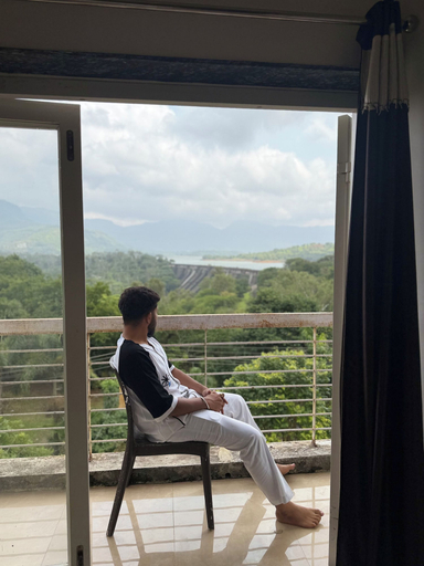 Property grounds, Hotel Dam View Pravara, Ahmadnagar